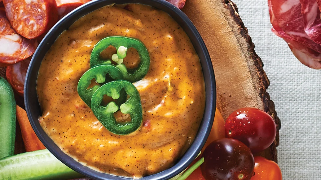 Ooey Gooey Queso Hot Dip