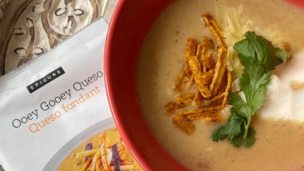 Cauliflower Queso Soup