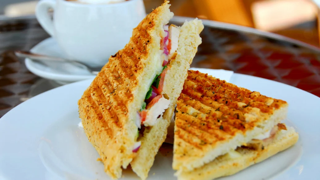 Tomato MOB (Mozzarella and Basil) Sandwiches