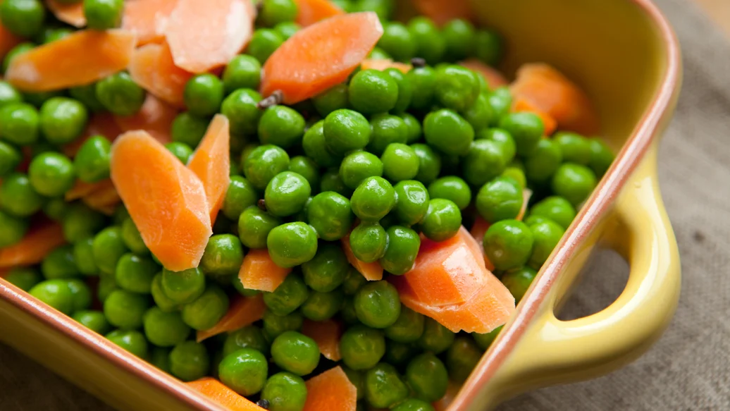 Green Peas and Carrots with Cardamom