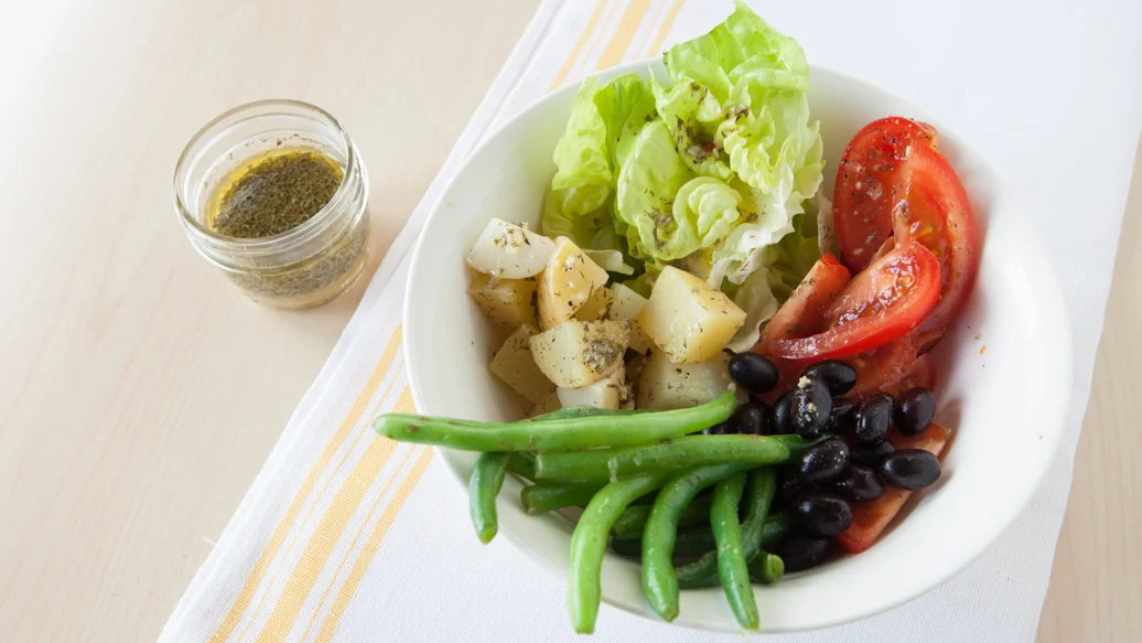 Salade niçoise en 5 minutes et vinaigrette aneth et citron