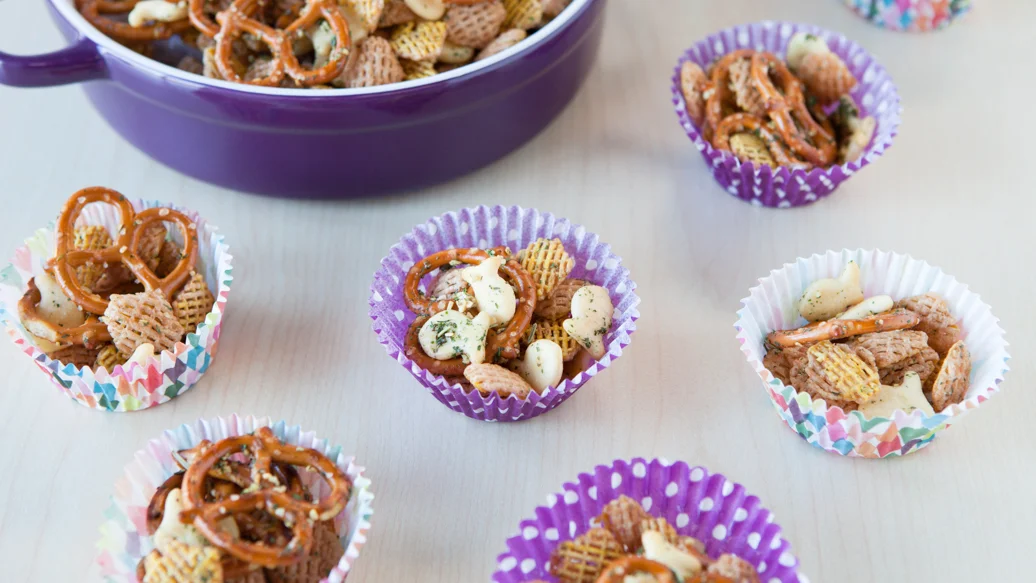 No-Bake Party Snack Mix