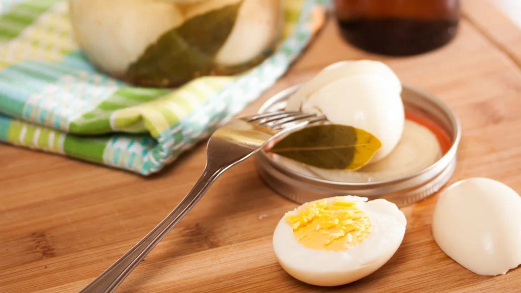 Oeufs dans le vinaigre avec épices