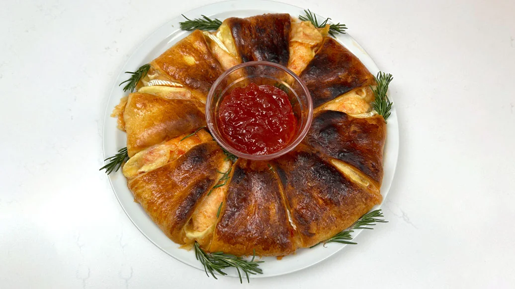 Red Pepper Jelly & Brie Wreath