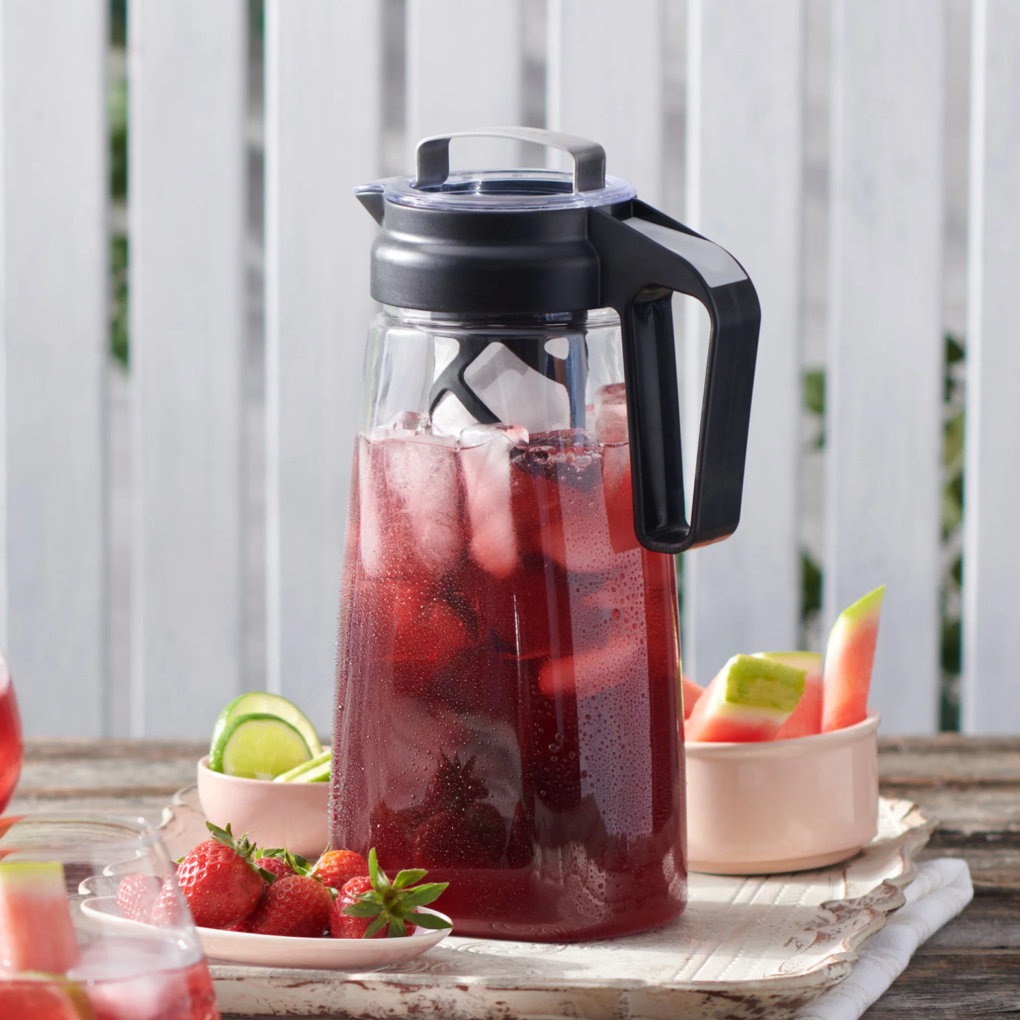 Stay Cool Iced Tea Pitcher 