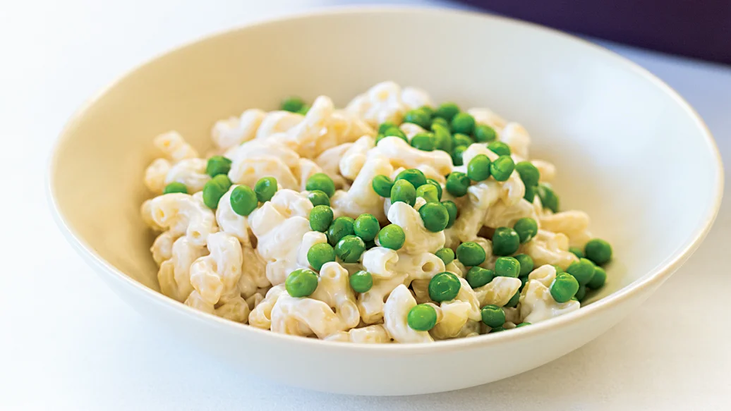 Macaroni au fromage dans une étuveuse