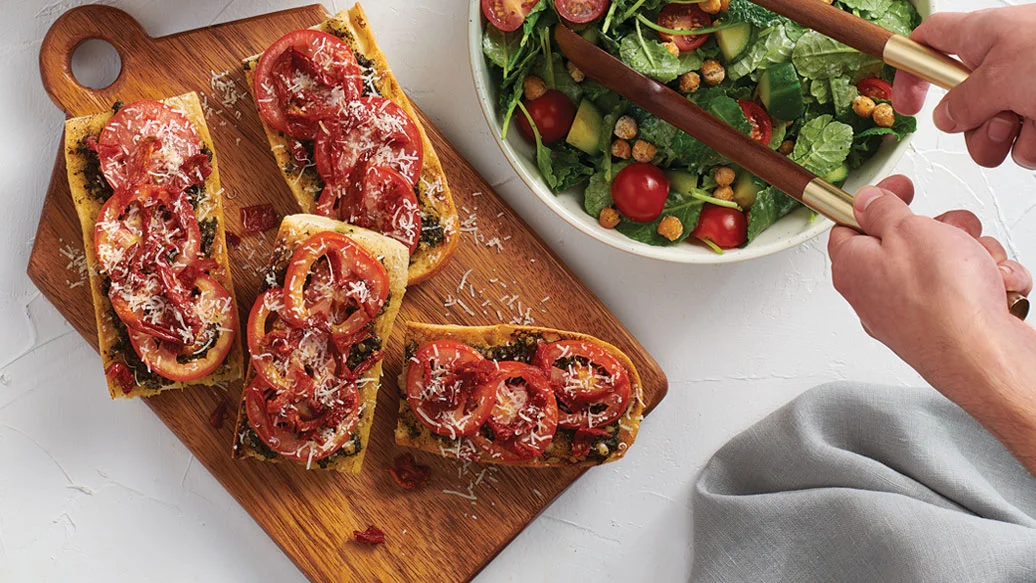 Pesto Tomato Garlic Bread