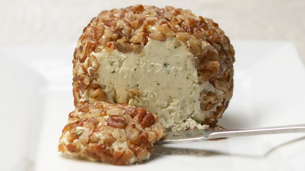 Blue Cheese and Onion Cheese Ball