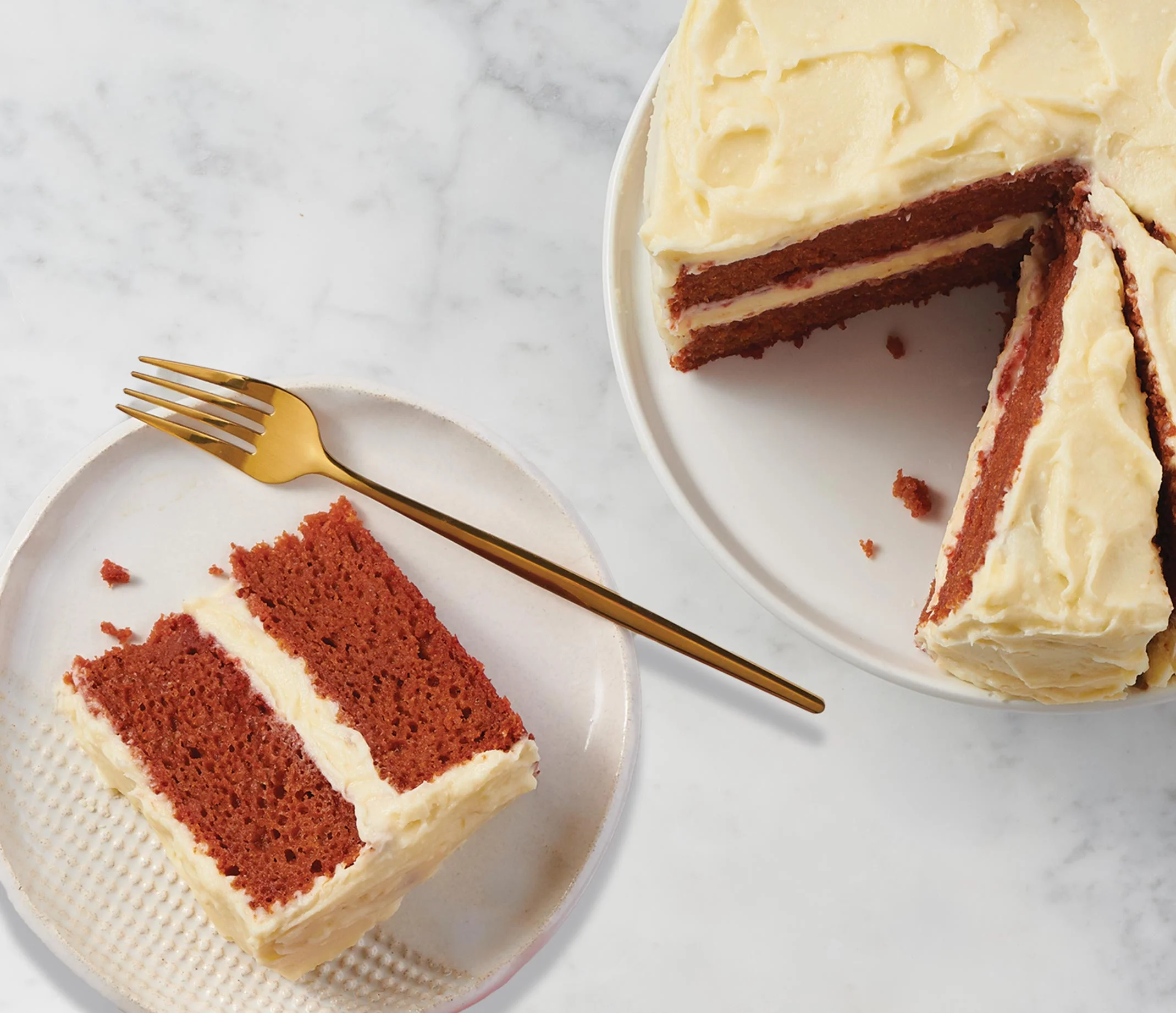 Gâteau rouge velours à deux étages