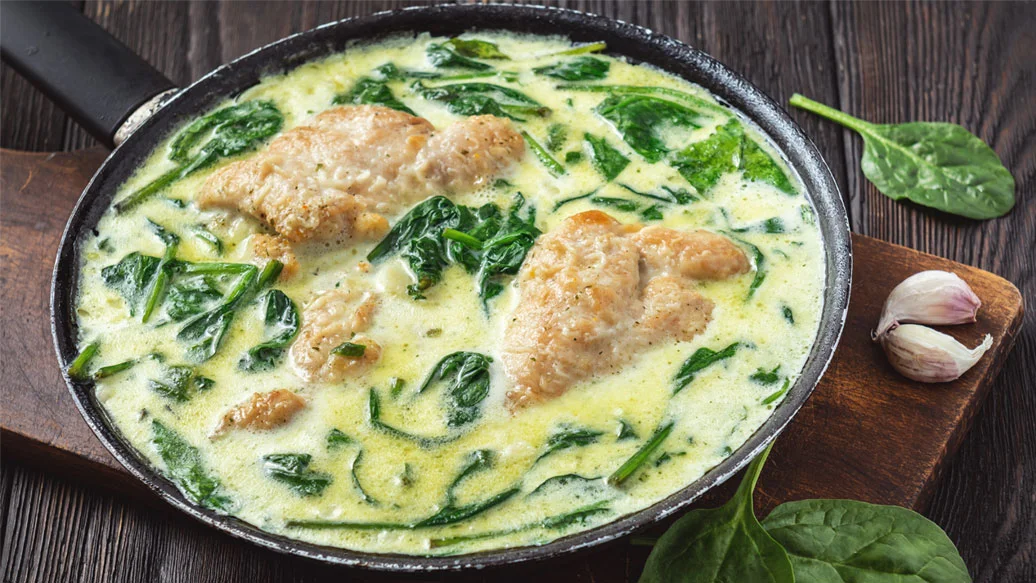 Chicken with Creamy Spinach Sauce