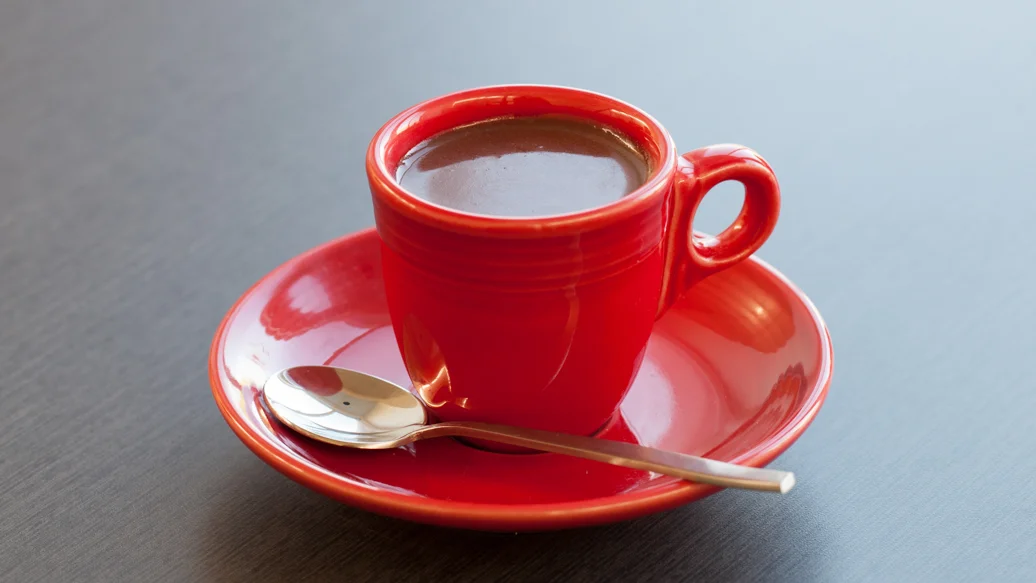 Chocolat chaud épicé avec cannelle