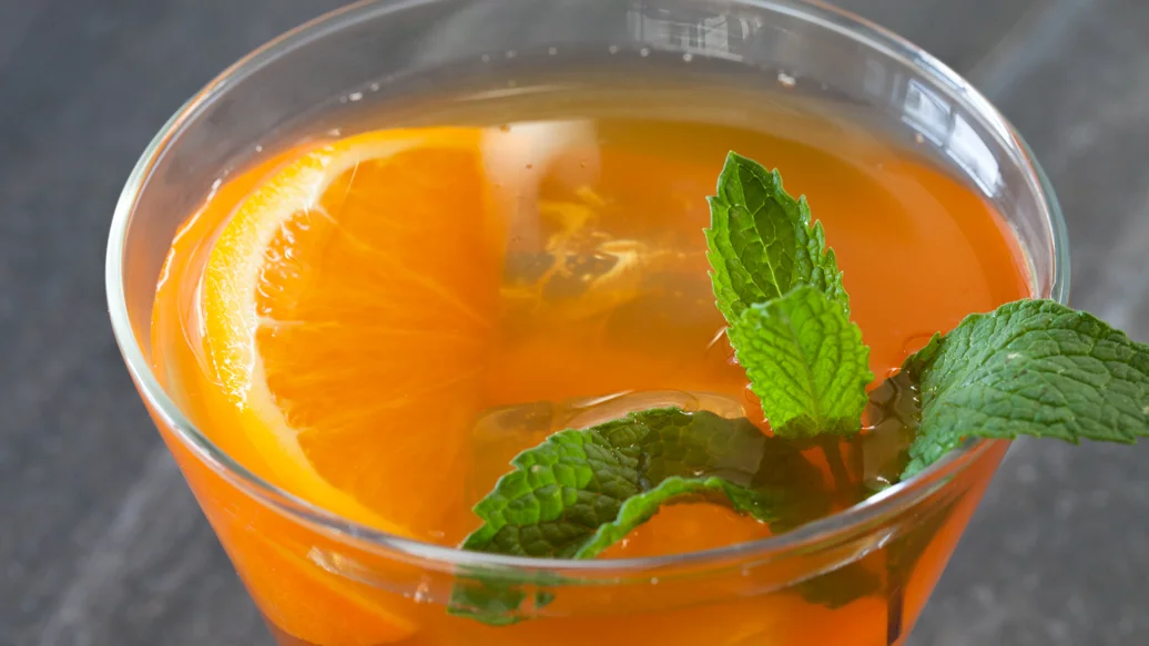 Summer Lovin’ Sweet Bourbon Tea